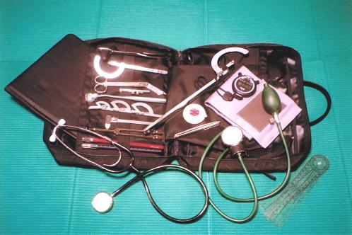 �K�v�ȃV�X�e�����R���p�N�g�ɋÏk�B����E�]�������ł��ǂ��ł��\ �g�Z���s�X�g �L�����I�[���h